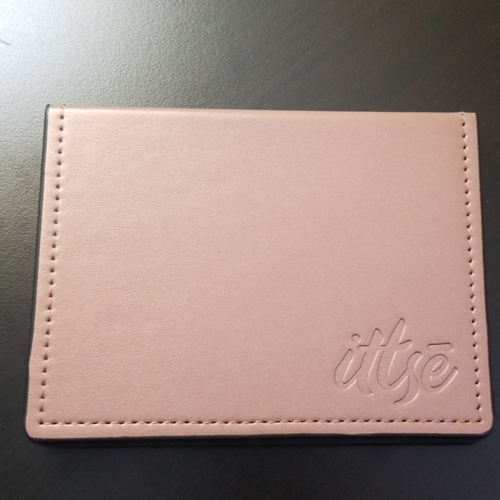 Ittse Fulton Magnetic Eyeshadow Palette